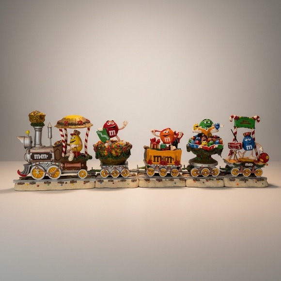 Danbury Mint Other - Danbury Mint M&M's Merry Metro Christmas Train 5 Piece Set Holiday Collectible